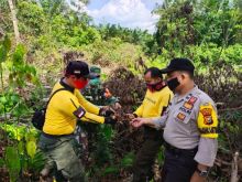 Cegah Karhutla, Babinsa Bersama Bhabinkamtibmas dan Manggala Agni Patroli Gabungan