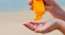 Dua Peneliti Temukan Bahan-bahan yang Berpotensi Berbahaya di Beberapa Tabir Surya yang Cukup Populer di Seluruh Dunia