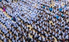 Kementerian Pendidikan Malaysia Mendesak Untuk Menutup Sekolah Dasar Karena Anak-Anak Tidak Memahami Penerapan Jarak Sosial