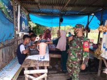 Babinsa Koramil 12/XIII Koto Kampar Ajak Warga Perangi Narkoba dan Corona