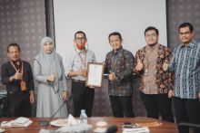  Penanda-tanganan MoU antara Fakultas Teknik UIR dan YBM BRI Kanwil Pekanbaru dan Penyerahan Beasiswa untuk mahasiswa berprestasi baik pada Selasa (28/07 2020)