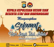 Kapolres Siak Maknai Idul Adha Tahun Ini Dengan Semangat Ikhlas Berkorban Bantu Sesama di Masa Pandemi Covid-19 (foto/lin)