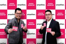 Djoko Tata Ibrahim selaku Deputy CEO Smartfren Telecom dan Roberto Saputra selaku Chief Brand Officer Smartfren Telecom (Foto: Istimewa)