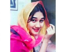 Pantas Banyak Jatuh Cinta, Nike Ardilla Pakai Kerudung Cantik Mempesona (foto/int)