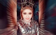 FOTO: Iyeth Bustami alias Sri Barat