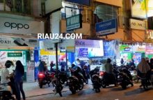 FOTO: Saat warga Bengkalis toko Ponsel