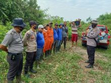 Polsek Bunut Lakukan Sweeping di Lahan Bekas Terbakar