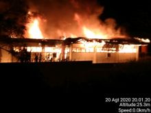 Api Besar Hanguskan Gedung UPT Farmasi Dinkes Inhu, Obat-obatan Untuk Warga Tak Terselamatkan (foto/int)