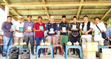 Komunitas Kampar berbagi membagikan Alquran