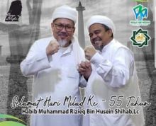 Momen Ustaz Zulkarnain foto bersama Habib Rizieq