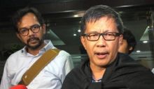 Rocky Gerung (kanan) dan Haris Azhar 