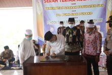 Pemkab Siak dan BSP Serah Terima Aula Suluk Pondok Pesantren Riyadhus Salik AlKusmany Kecamatan Kerinci Kanan (foto/int)
