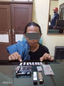 Simpan 7 Paket Sabu Dalam Saku Jaket ,Pemuda Gang Pasifik Ditangkap Tim Opsnal Polsek Tualang Polres Siak (foto/lin)