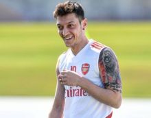 Waw, Pemain Arsenal Mesut Oezil Dijanjikan Bisa Jadi Pangeran Arab Saudi, Cuma Ini Syaratnya (foto/int)