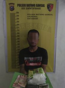 Pengendara Motor yang Sedang Mabuk Bawa Diciduk Polsek Batang Gansal, Ternyata Bawa Narkoba Sabu 1,3 Kg (foto/int)