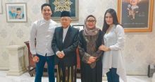 Adly Fairuz saat  bersama Wakil Presiden Ma'ruf Amin