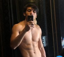 Jefri Nichol Pamer Dada Bidang dan Perut Sixpack, Netizen Langsung Gempar (foto/int)