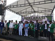 Usai Deklarasi di Tugu Jalur, Petahana Mursini-Indra Putra Daftar ke KPU Kuansing (foto/zar)