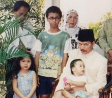 Raditya Dika Pamer Foto Jadul, Netizen Langsung Ngakak (foto/int)