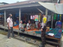 Cegah Penyebaran Covid-19, Personil Polsek Teluk Meranti Gencarkan Sosialisasikan AKB di Tempat Keramaian
