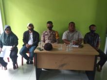 Bhabinkamtibmas Kuala kampar Ikut Amankan Rapat Perubahan APBDES di Desa Sokoi