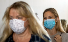 Supermodel Bar Refaeli dan Ibunya Dihukum Dalam Kasus Penggelapan Pajak