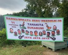 Viral Spanduk Kocak Tim Prediksi Diketuai Andre Taulany, Netizen: Spanduk Pecel Lele (foto/int)