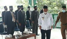 Lantik 10 Pejabat Administrator, Bupati Harris: Bekerjalah Secara Profesional (foto/ardi)