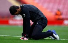 Kiper utama Liverpool Allison Becker yang kini dihantam cedera bahu.  Foto: int