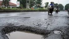 Ilustrasi Jalan rusak di Pekanbaru