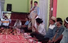 Husni Tamrin menyampaikan visi dan misi dalam kamoanye dialogis