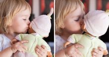 Mengapa Bermain Dengan Boneka Sangat Penting Bagi Anak Perempuan dan Laki-Laki