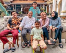 Unggah Foto Anaknya Dengan Nathalie, Sule: Bersama Orang Tersayang, Netizen Balas Begini (foto/int)