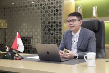 Direktur Utama Mandiri Syariah, Toni EB Subari