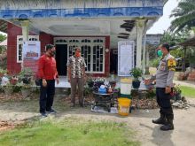 Kapolsek Bersama Personil Polsek Ukui Tinjau Lokasi Pelaksanaan Kampanye Salah Satu Paslon Bupati