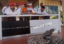 Kapolres Bengkalis AKBP Hendra Gunawan saat press release