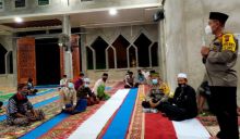 Kapolres Rohul Keliling Subuh Ajak Masyarakat Terapkan Prokes 4M (foto/amsur)