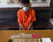 Tangkap Seorang pria di Desa Tekulai Bugis, Inhil Polisi Temukan Puluhan Paket Sabu (foto/rgo)