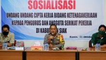 Sosialisasikan Undang Undang Cipta Kerja, Kapolres Siak Kepada Serikat Pekerja: Jangan Termakan Berita Hoax (foto/int)