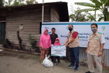 PLN berbagi kebahagiaan dengan anak yatim