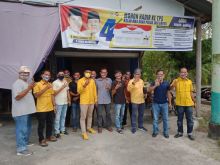 Ketua Tim Pemenangan ESA mantab Syahrial saat mengunjungi posko pemenangan