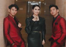 Rizky DA Unggah Foto Bersama Iis Dahlia, Netizen: Istrinya Diajak Foto Dong (foto/int)