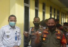 Pastikan Kesehatan Anggota, Satpol PP Pelalawan Gelar Tes Urine (foto/ardi)