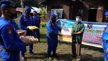 Dalam Rangka HUT Pol Airud ke-70, Sat Pol Air Polres Siak Gelar Baksos (foto/lin)