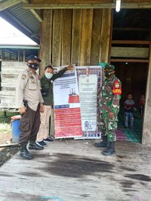Bhabinkamtibmas Polsek Teluk Meranti Periksa Kesiapan Protokol Kesehatan di Lokasi Kampanye