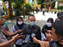 Plt Disdik Pekanbaru, Ismardi