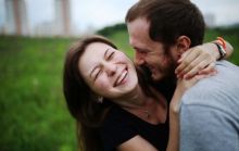 Ladies, Inilah Hal-hal yang Jauh Lebih Penting Daripada Cinta Dalam Suatu Hubungan