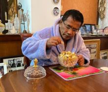 Pop Corn Lapis Emas Buatan Chef Arnold Dibeli Rp50 Juta, Hotman Paris: Harga Kecil Untuk Masterpiece (foto/int)