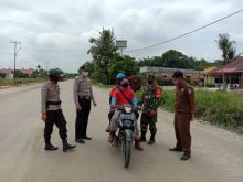 Terapkan Adaptasi Kebiasaan Baru, Polsubsektor Pelalawan Gelar Operasi Yustisi