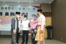 Pjs Bupati Indra Agus Lukman, Ajak Seluruh Komponen Masyarakat Tolak Politik Uang (foto/lin)